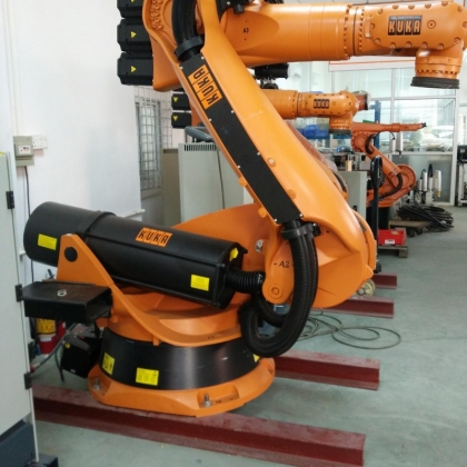Kuka KR210K