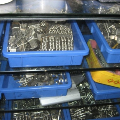 波峰焊鏈爪鈦?zhàn)?/></a>
<ul><li><a href=