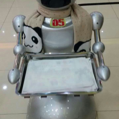 餐飲界第一神器 送餐傳菜機(jī)器人