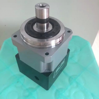 上海楓信減速機(jī)KB60-36安川伺服電機(jī)專用行星減速機(jī)