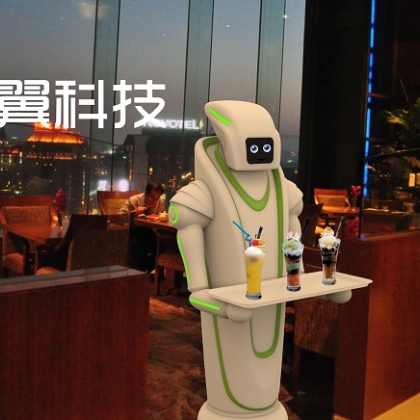 奇翼科技免費(fèi)租賃餐廳機(jī)器人，打造機(jī)器人餐廳