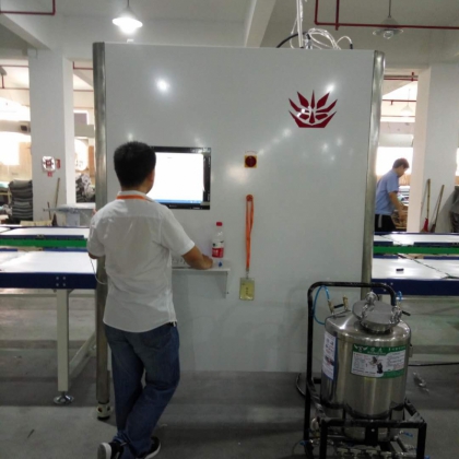 安吉八塔機(jī)器人-噴膠機(jī)器人系統(tǒng)
