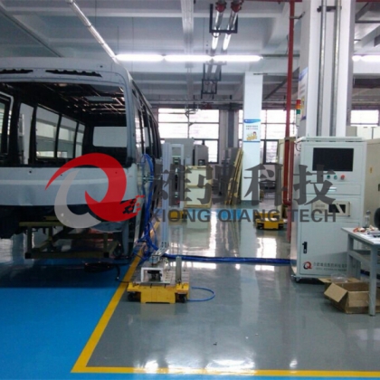捷豹汽車(chē)高低溫四門(mén)兩蓋試驗(yàn)臺(tái)廠家