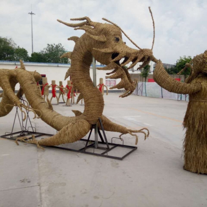 大型草編造型布展公司