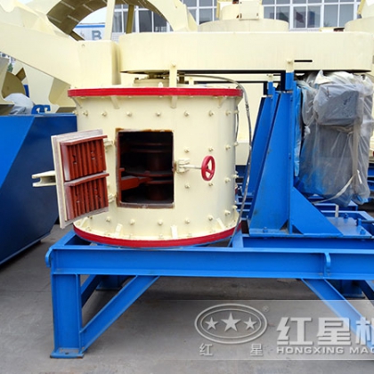 自行式沙石破碎機價格不貴，經(jīng)濟實惠ZQ82