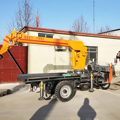 自制五征3噸三輪起重機 下葬用什么樣的吊車