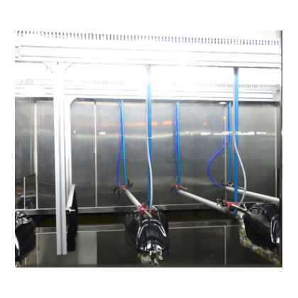 摩托車油箱蓋自動噴油線自動涂裝線噴漆設(shè)備機(jī)械手自動無塵噴涂線
