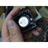FFB0412SHN散熱風扇