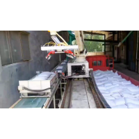 平板高欄貨車半掛裝車機，糧食建材化工粉料顆粒料裝車機器人